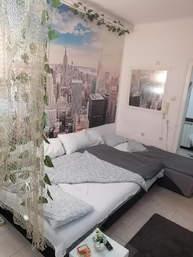 Low Cost Apartment Belgrad Exterior foto